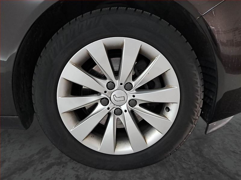 Opel Insignia (2015) 2.0 CDTI, Navi, Xenony - fotka 15 z 17