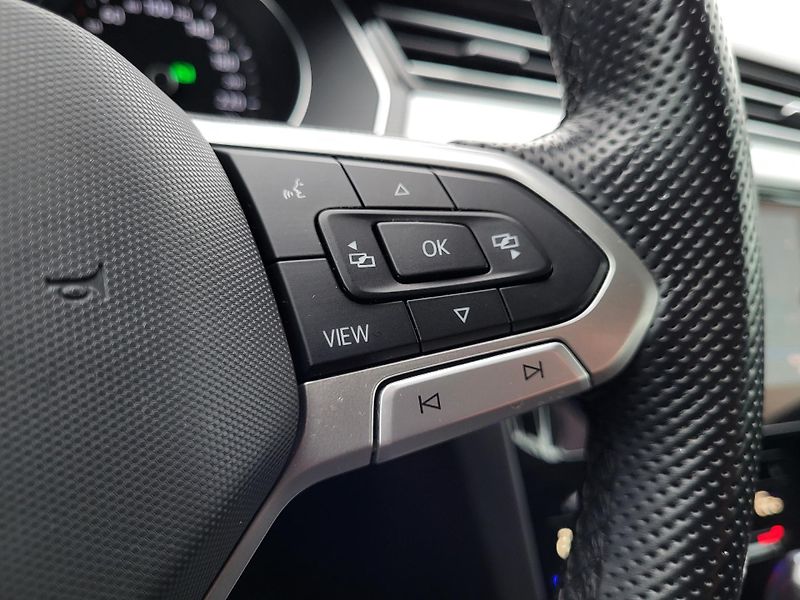 Volkswagen Passat 1.4 TSI PHEV GTE DSG HYBRID - fotka 21 z 46