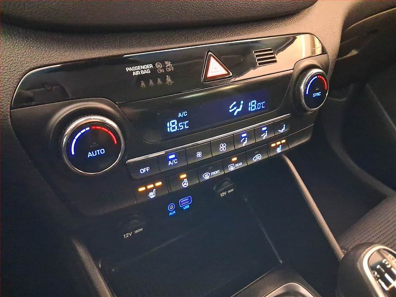 Hyundai Tucson (2017) 1.7 CRDi, Serv.kniha, Navi - fotka 17 z 21
