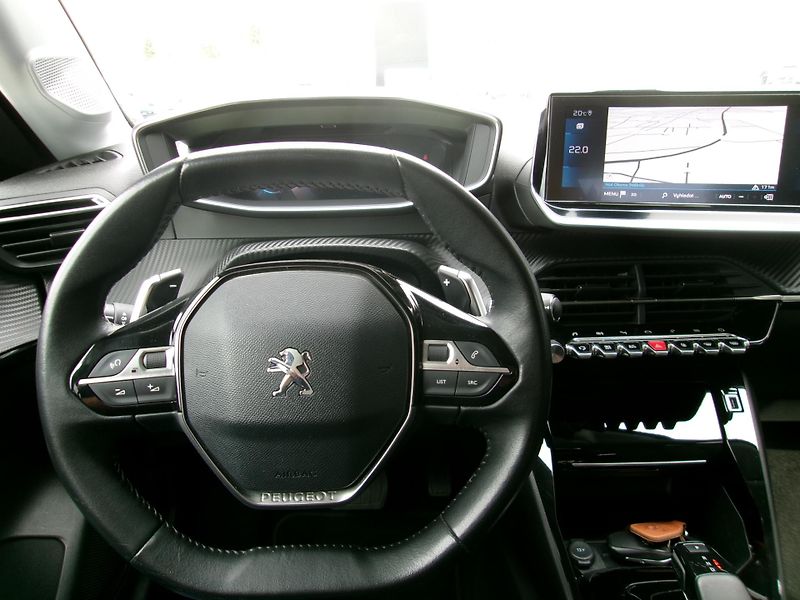 Peugeot 208 Allure 8st.aut - fotka 16 z 23