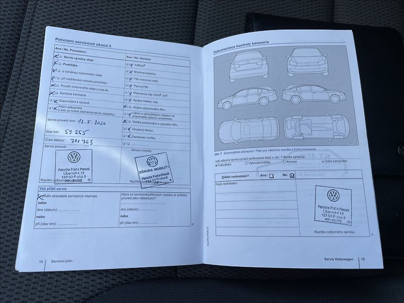 Volkswagen Golf 1,2 TSI 77KW DSG,ČR.1.MAJ. - fotka 29 z 33