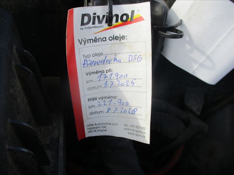 Volkswagen Passat 2,0 TDI, Elegance, DSG, servis - fotka 29 z 35