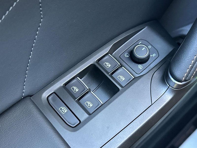 Cupra Formentor (2023) 1.5 TSI DSG - fotka 18 z 34