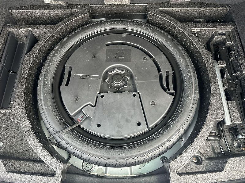 Škoda Karoq (2024) 2.0 TDI 4x4 DSG Sportline - fotka 30 z 33