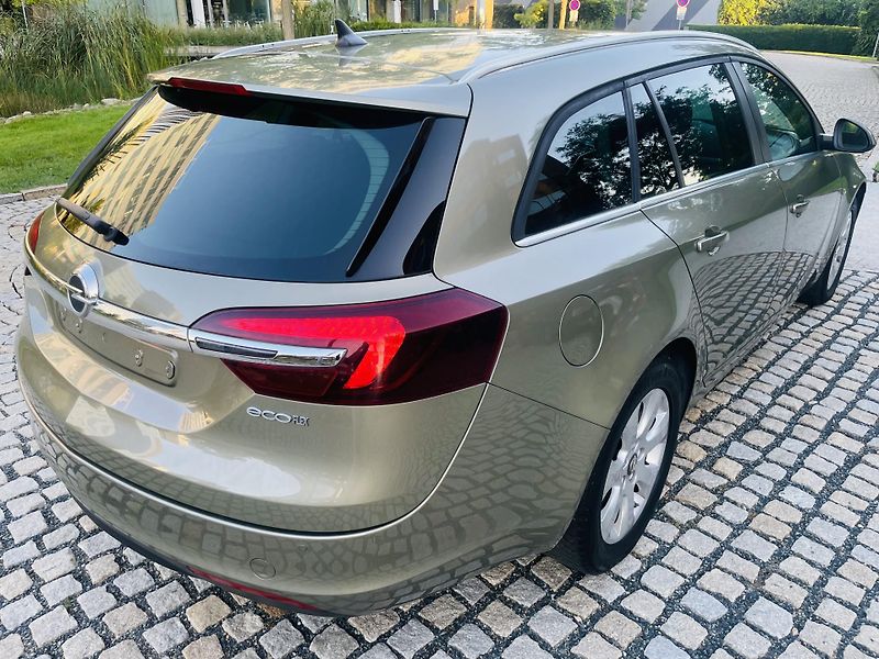 Opel Insignia 2.0CDTi MANUÁL VÝHŘEV LED - fotka 12 z 41