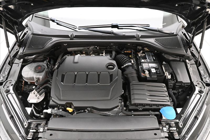 Škoda Octavia 2,0 TDI 110 kW DSG Style Záruk - fotka 9 z 31