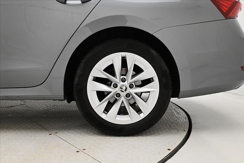 Škoda Octavia 2,0 TDI 110 kW DSG Style Záruk - fotka 30 z 30