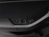 Škoda Karoq (2021) Sportline 1.5 TSI, digi klima - náhled 27