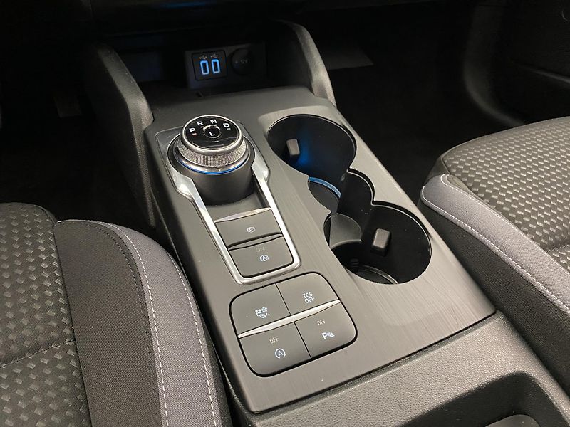 Ford Focus 1.5 ECOBOOST TITANIUM AUT - fotka 28 z 40