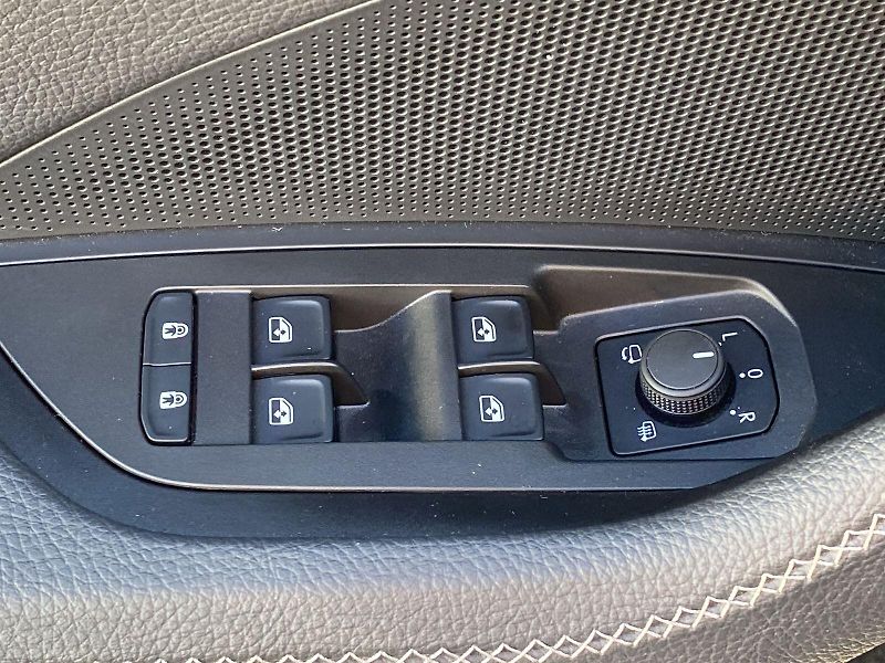 Škoda Kodiaq (2024) 2.0 TDI 4x4 DSG Exclusive Sele - fotka 11 z 39
