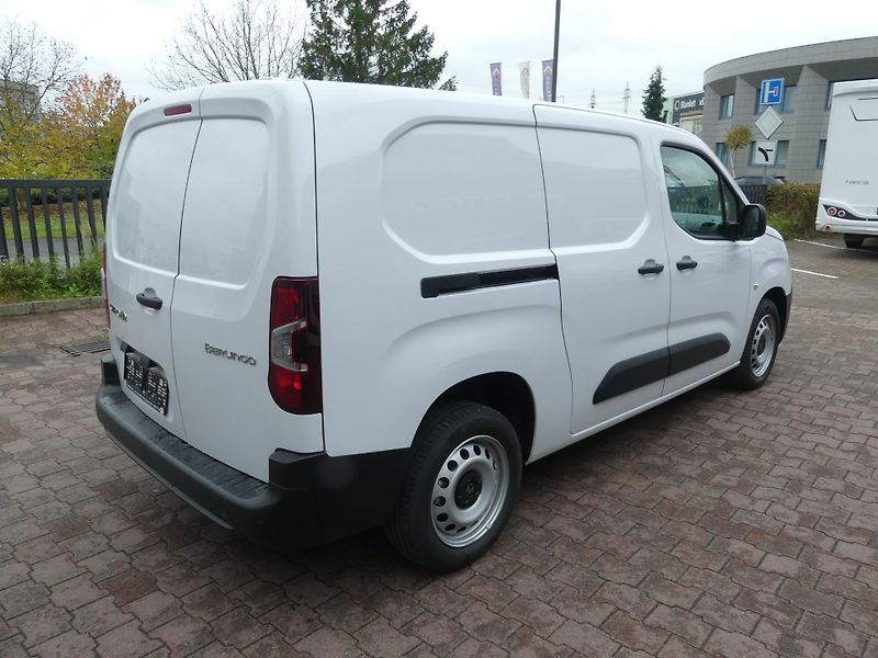 Citroën Berlingo (2026) VAN L2 1000 BlueHDi 130 MAN6  - fotka 5 z 10