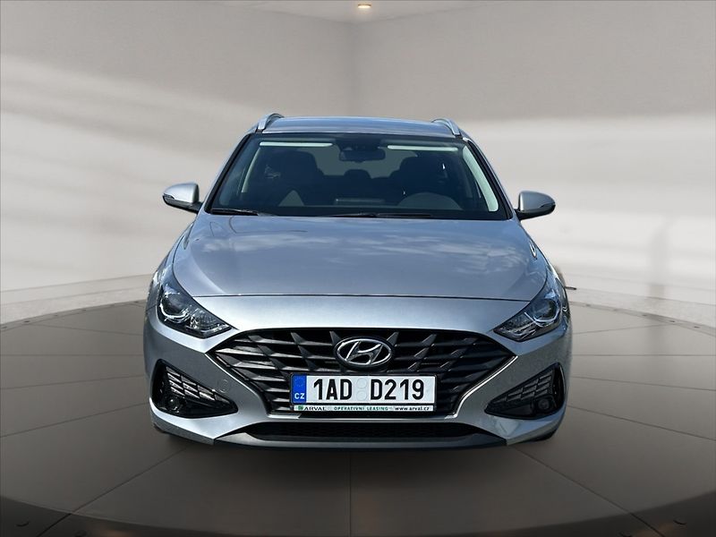 Hyundai i30 1,5 T MHEV Comfort - fotka 2 z 11