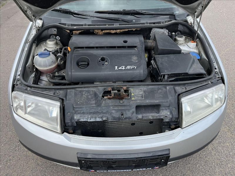 Škoda Fabia 1,4 MPi ALU STK 5/2028 - fotka 20 z 25