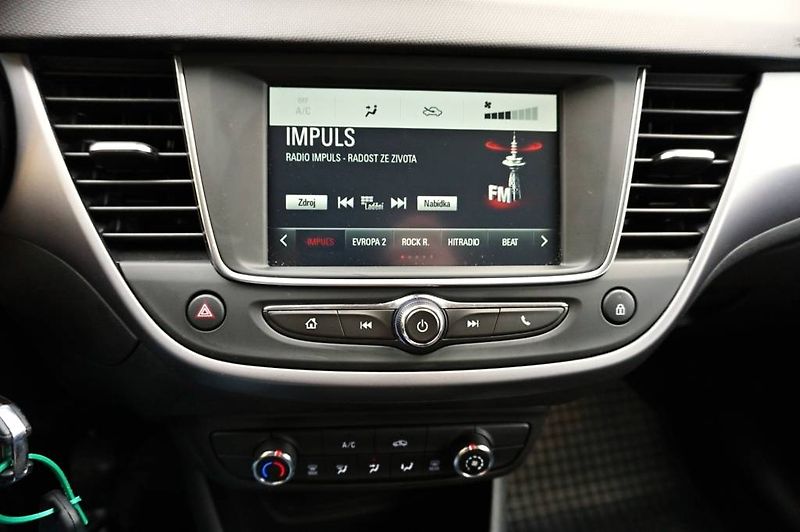 Opel Crossland X (2021) 1,2i 61 kW - fotka 28 z 43