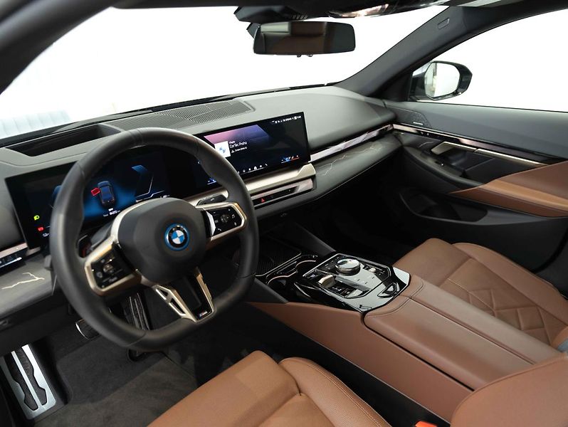 BMW i5 eDrive40 Sedan - fotka 5 z 6