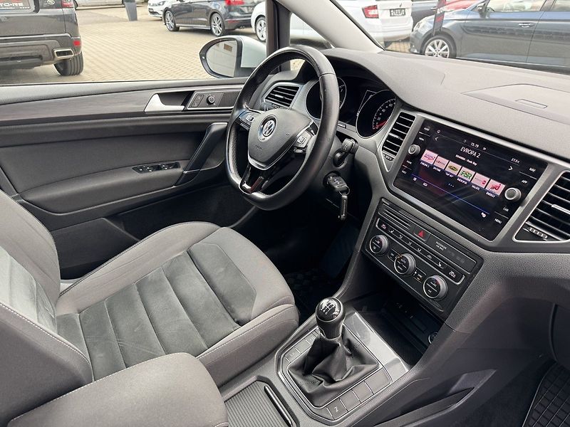 Volkswagen Golf Sportsvan (2018) 1.5TSi LED Navi Kamera - fotka 16 z 50