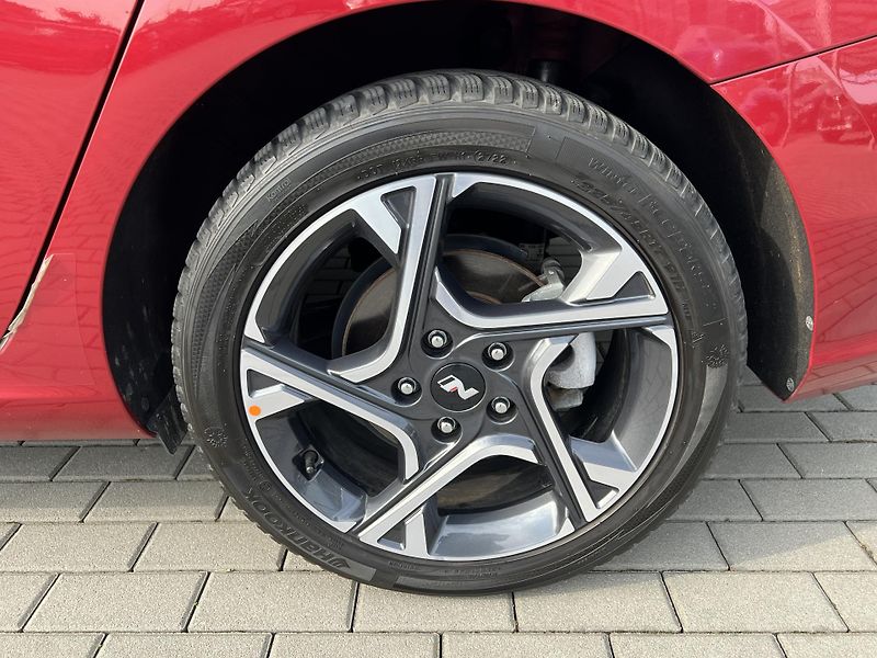 Hyundai i30 (2022) 1.0T-GDI*N-Line* - fotka 41 z 42