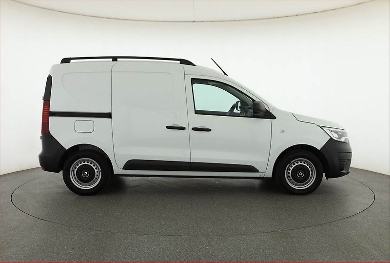 Renault Express (2022) 1.3 TCe, ČR, DPH - fotka 6 z 15