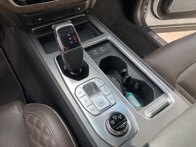SsangYong Rexton 2,2 D AWD,1.MAJ.,ČR,SERVISKA - fotka 19 z 27