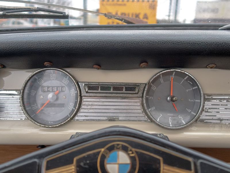 BMW Ostatní (1965) 700 LUXUS - rok 1965 - fotka 18 z 27