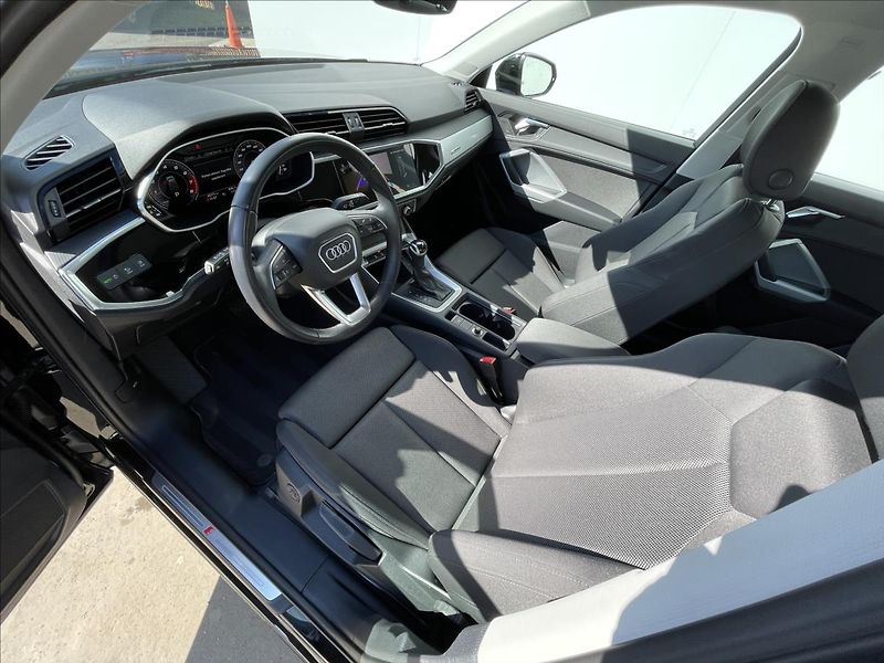 Audi Q3 1,5 35 TFSI S tronic S line LE - fotka 5 z 24
