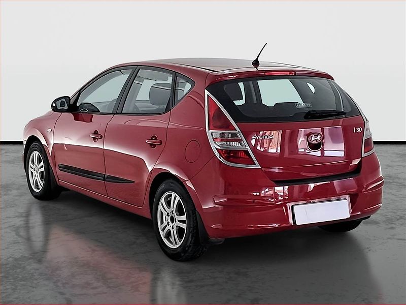 Hyundai i30 (2009) Comfort 1.4 CVVT, nová STK - fotka 4 z 16