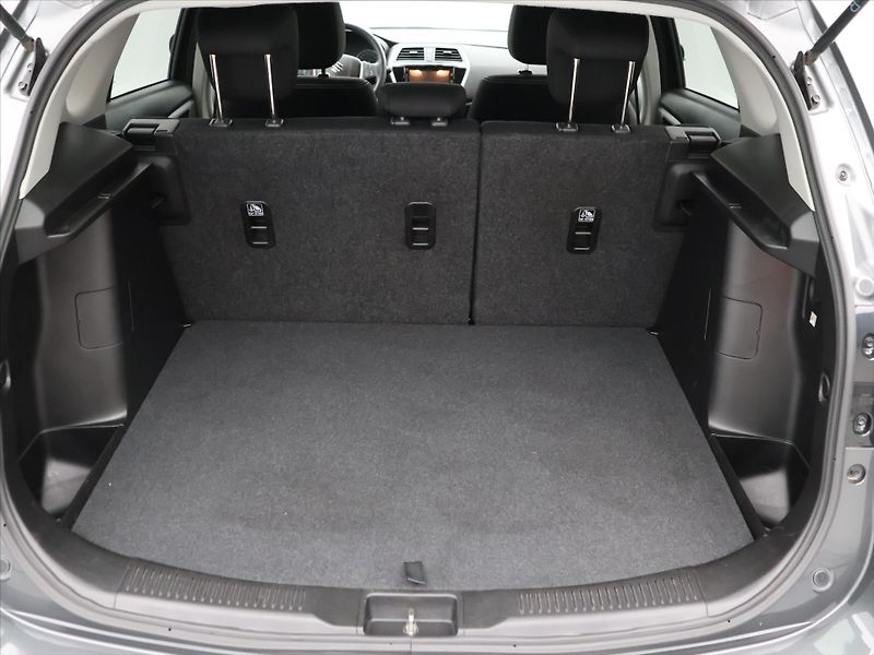 Suzuki SX4 S-Cross 1.4 BoosterJet 103kW Premium A - fotka 10 z 32