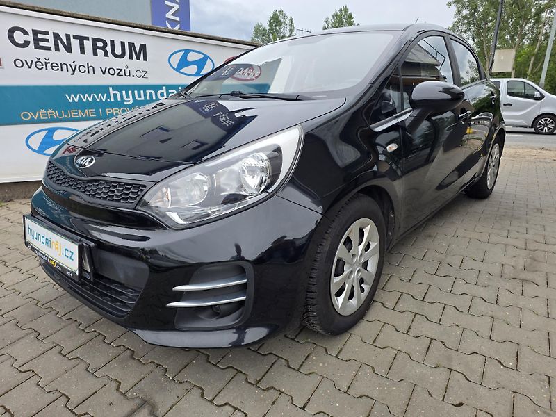 Kia Rio 1.2-KLIMA-SENZORY-CENTRÁL - fotka 6 z 12