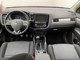 Mitsubishi Outlander (2017) 2.0 2WD, Invite, kamera, +ALU - náhled 8