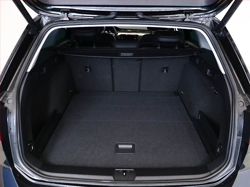 Volkswagen Passat (2020) 2.0 TDI - fotka 12 z 22