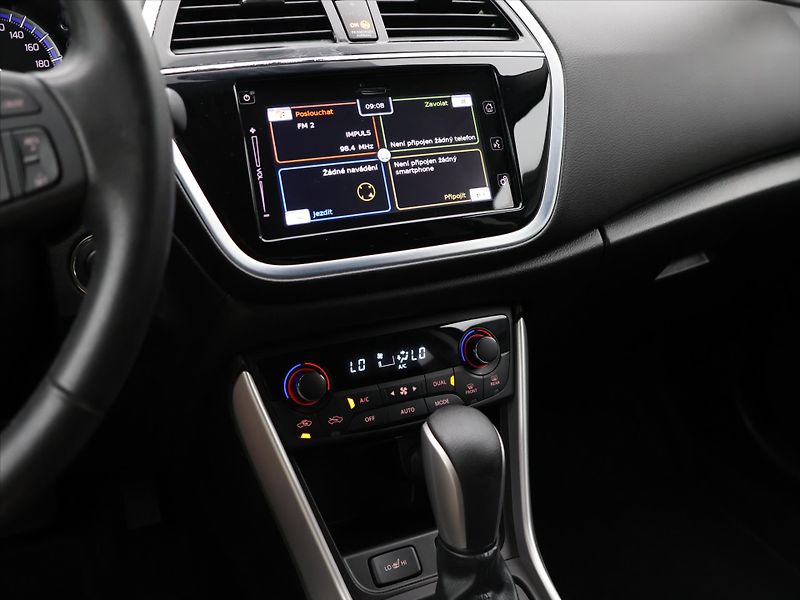 Suzuki SX4 S-Cross 1.4 BoosterJet 103kW Premium A - fotka 20 z 32
