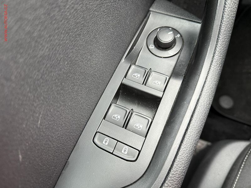 Škoda Superb (2019) 2.0TDi, 2.maj,ČR, DSG, STK10 - fotka 11 z 22