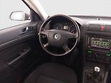 Škoda Octavia (2008) Elegance 2.0 TDI, ČR,1.maj - náhled 7
