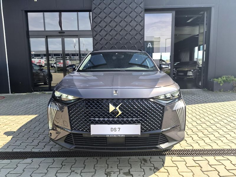 DS Automobiles DS7 (2026) PERFORMANCE LINE 1.5 BlueHDi - fotka 2 z 26