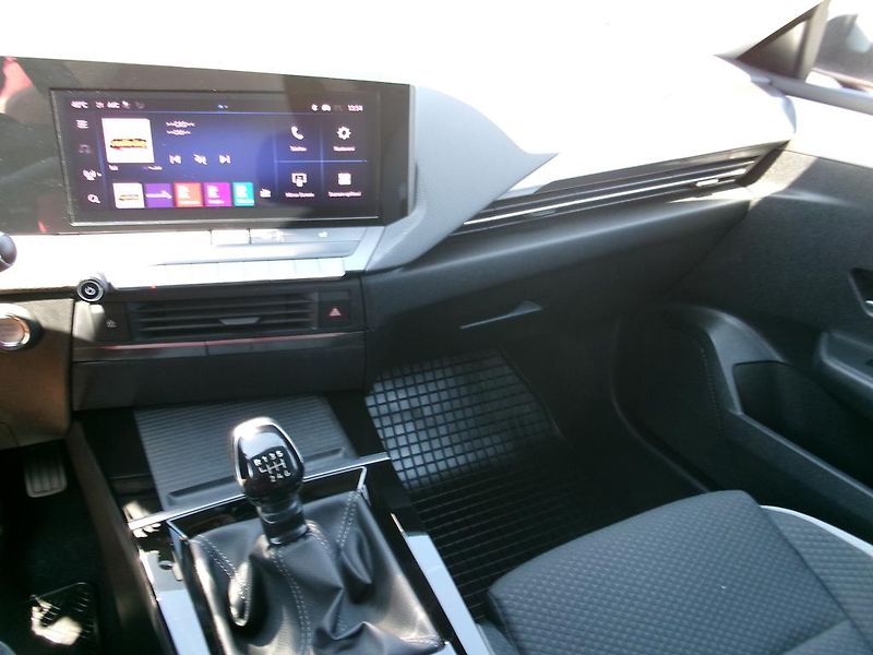 Opel Astra (2023) 1.2i KOUPENO ČR,1.MAJITEL - fotka 10 z 15