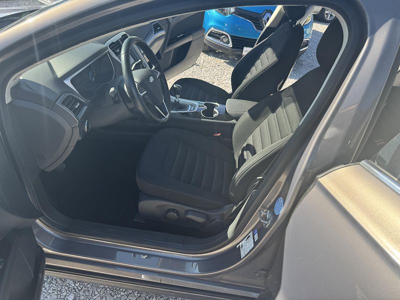 Ford Mondeo (2015) 1.5(118KW) 1MAJITEL,SERVISKA - fotka 17 z 45