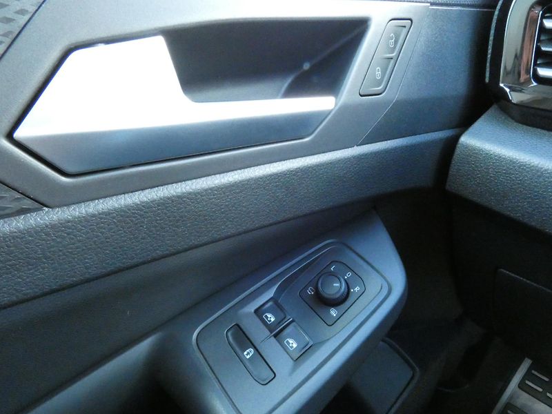 Volkswagen Caddy Style 2.0 TDI DSG - fotka 24 z 30