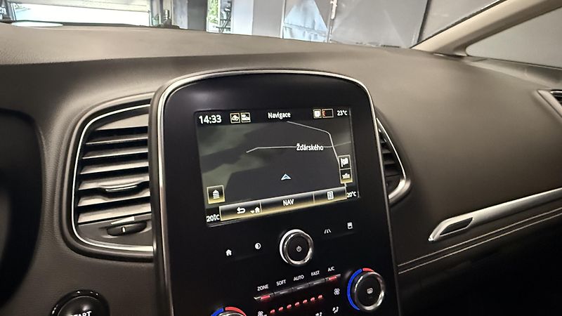 Renault Grand Scénic (2020) TCe,140PS,REZERVOVÁNO - fotka 31 z 45