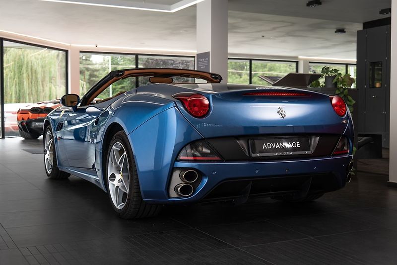 Ferrari California Vyhřívaná sedadla/Keramické Br - fotka 4 z 20
