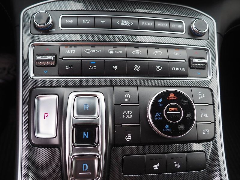 Hyundai Santa Fe (2022) 2.2 CRDi 4x4 Style Premium 8AT - fotka 42 z 48