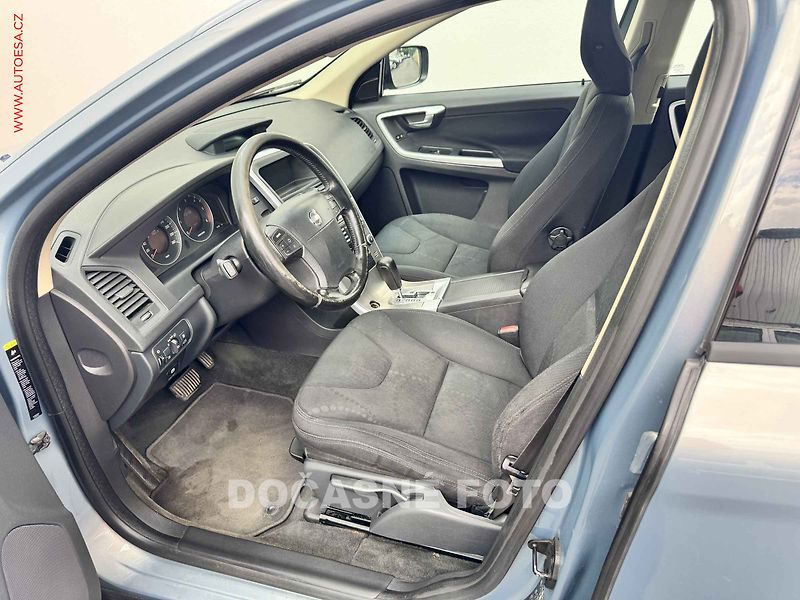 Volvo XC60 (2009) 2.4D AWD, AT, park.čidla - fotka 9 z 15