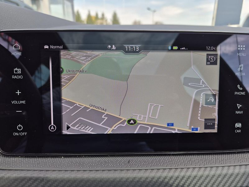 Škoda Scala (2023) 1.5 TSI MONTE CARLO MAN6  - fotka 16 z 35