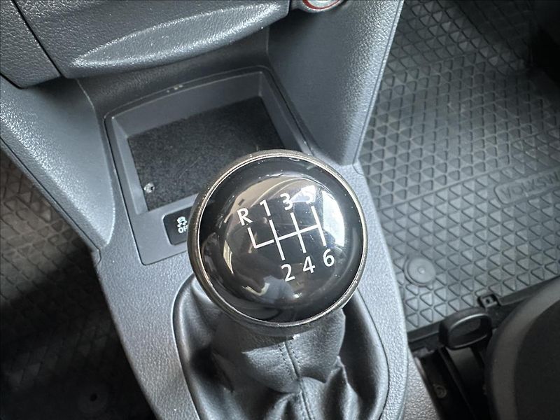 Volkswagen Caddy 2,0 MAXI TDI 4x4 TAŽNÉ - fotka 15 z 18