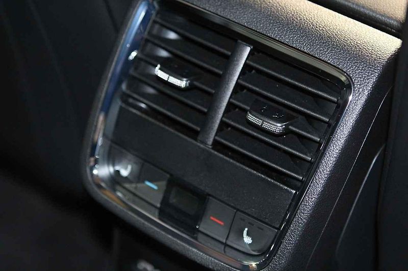 Škoda Octavia IV vypadá výrazně hodnotněji než předchůdce