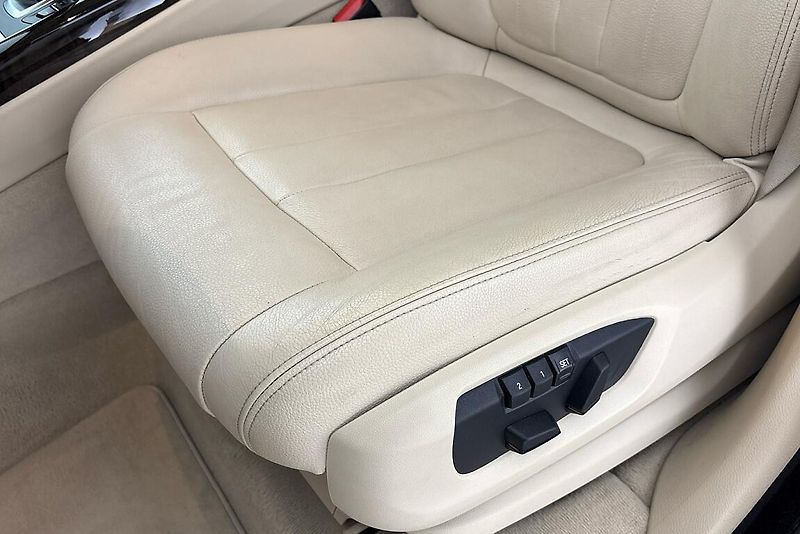 BMW X5 xDrive30d - fotka 7 z 26