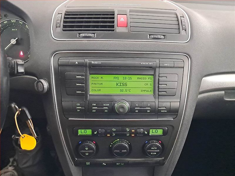 Škoda Octavia (2007) 1.9 TDI, po STK, Tažné - fotka 12 z 16