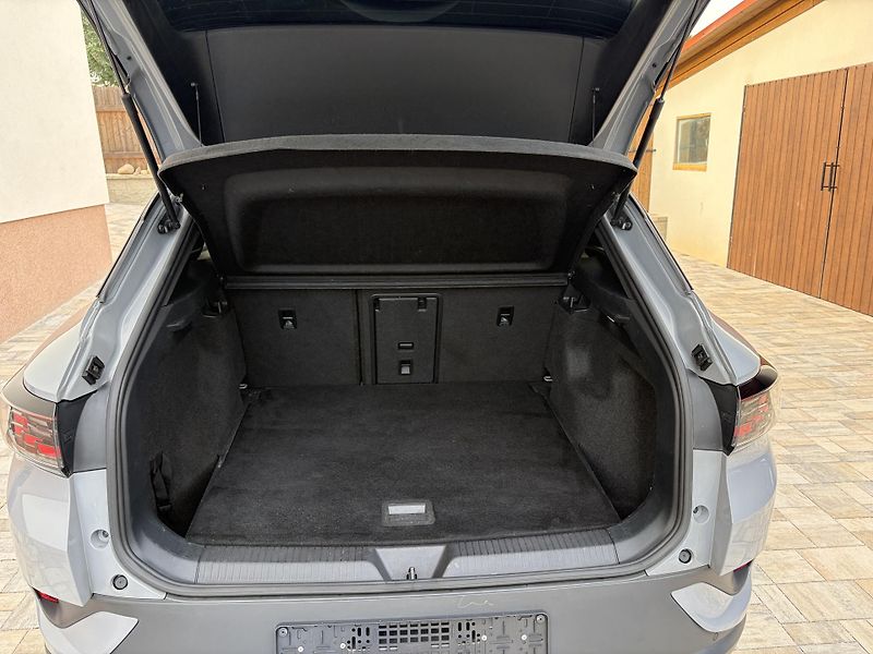 Volkswagen ID.4 (2021) Pure Performance 52kwh, Matrix - fotka 10 z 13
