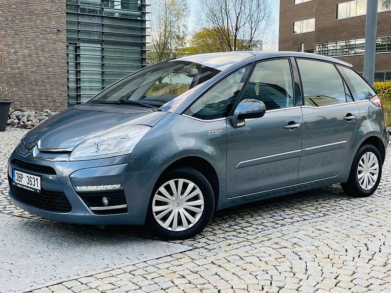 Citroën C4 Picasso 1.6i 88KW MANUÁL LED SENZORY - fotka 3 z 42