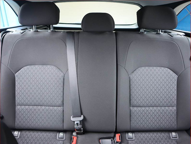 Kia Ceed (2023) 1.5 T-GDI, Serv.kniha - fotka 10 z 18