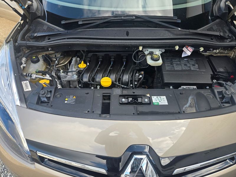 Renault Scénic (2015) 1.6i16V Limited,TOP.ROZVODY - fotka 29 z 33